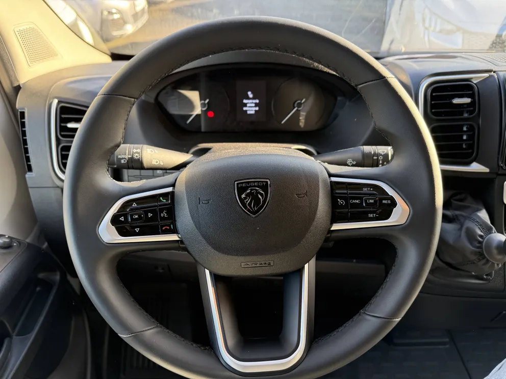 Véhicule occasion 209351 - peugeot BOXER - Photo 8