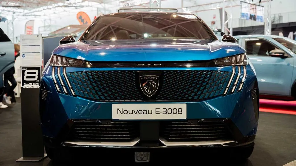 Nouveau Peugeot E-2008