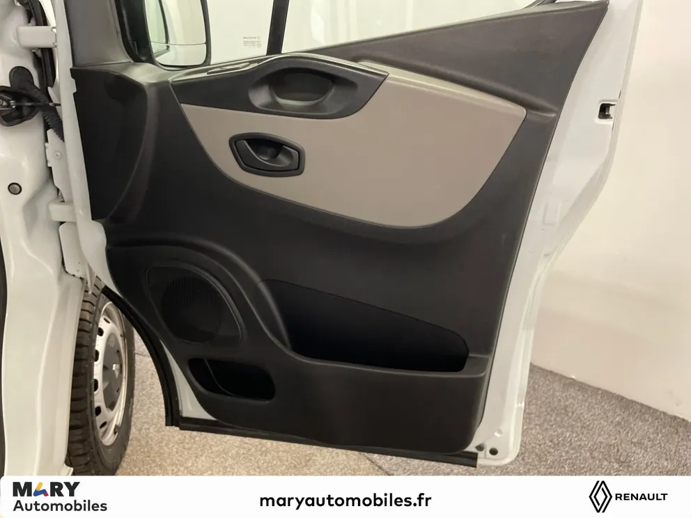 Véhicule occasion 225027 - renault TRAFIC - Photo 5