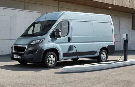 Peugeot E-Boxer design extérieur
