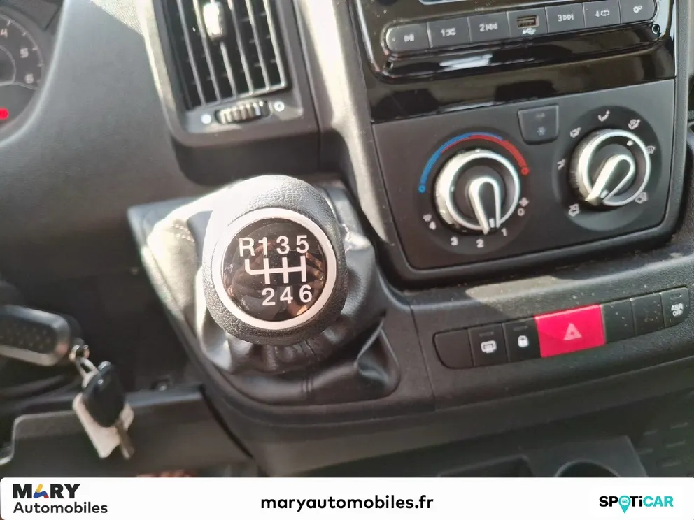 Véhicule occasion 215596 - peugeot BOXER - Photo 14