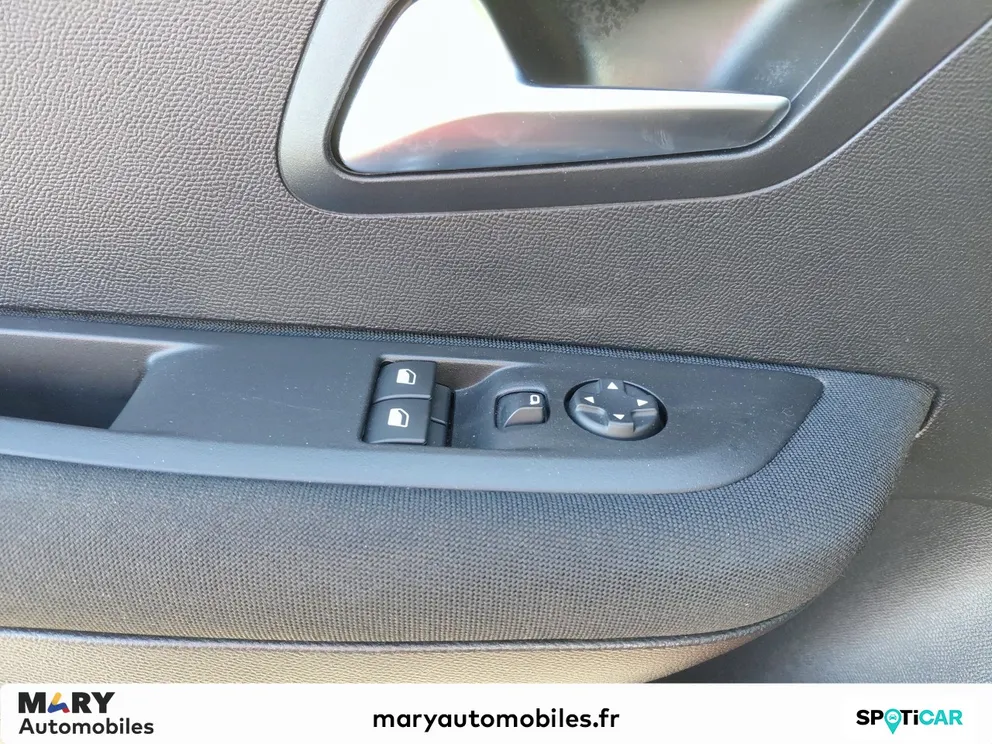 Véhicule occasion 1239403 - peugeot 208 - Photo 15