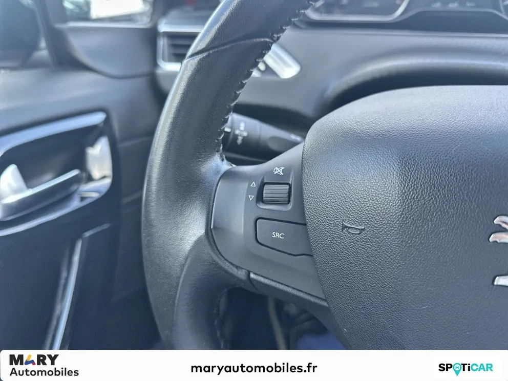 Véhicule occasion 1238581 - peugeot 208 - Photo 17