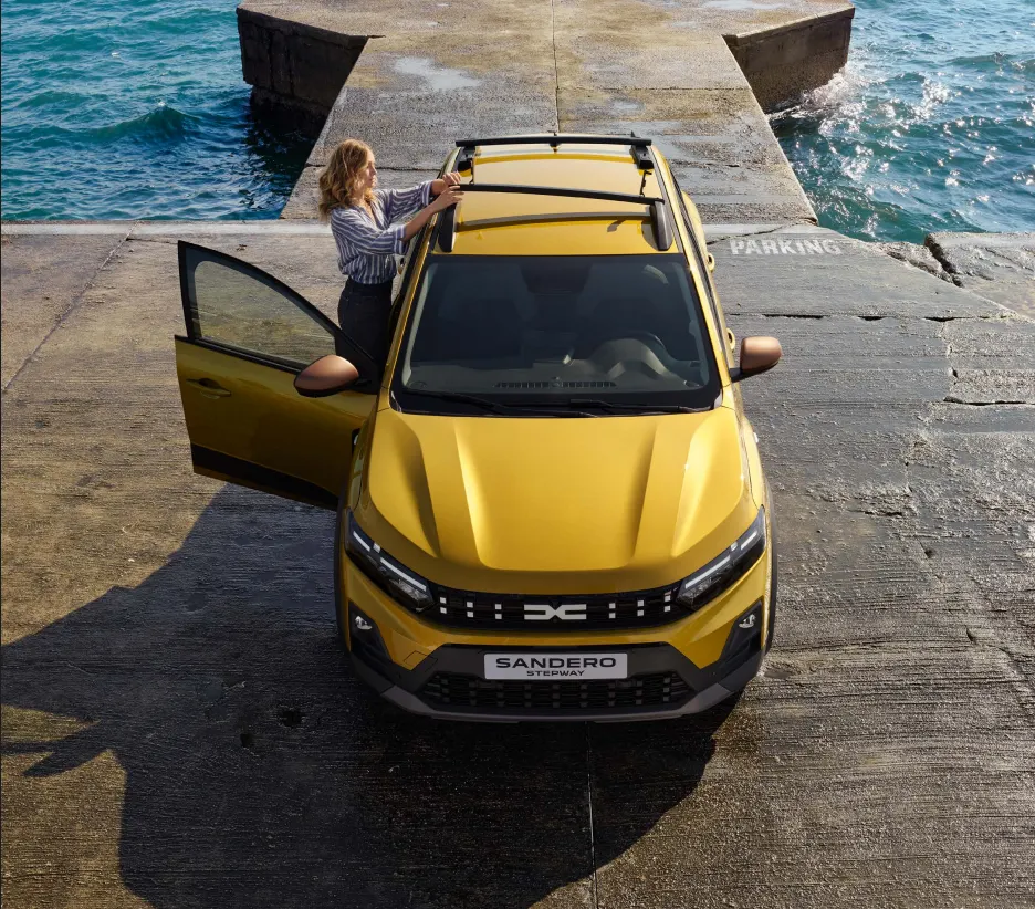 Capot sculpté Dacia Sandero Stepway