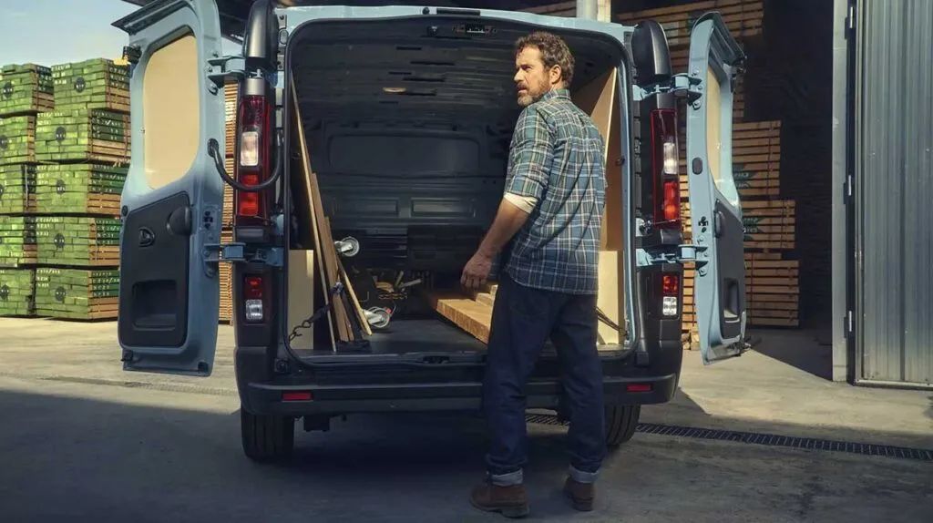 Arrière d'un utilitaire Renault