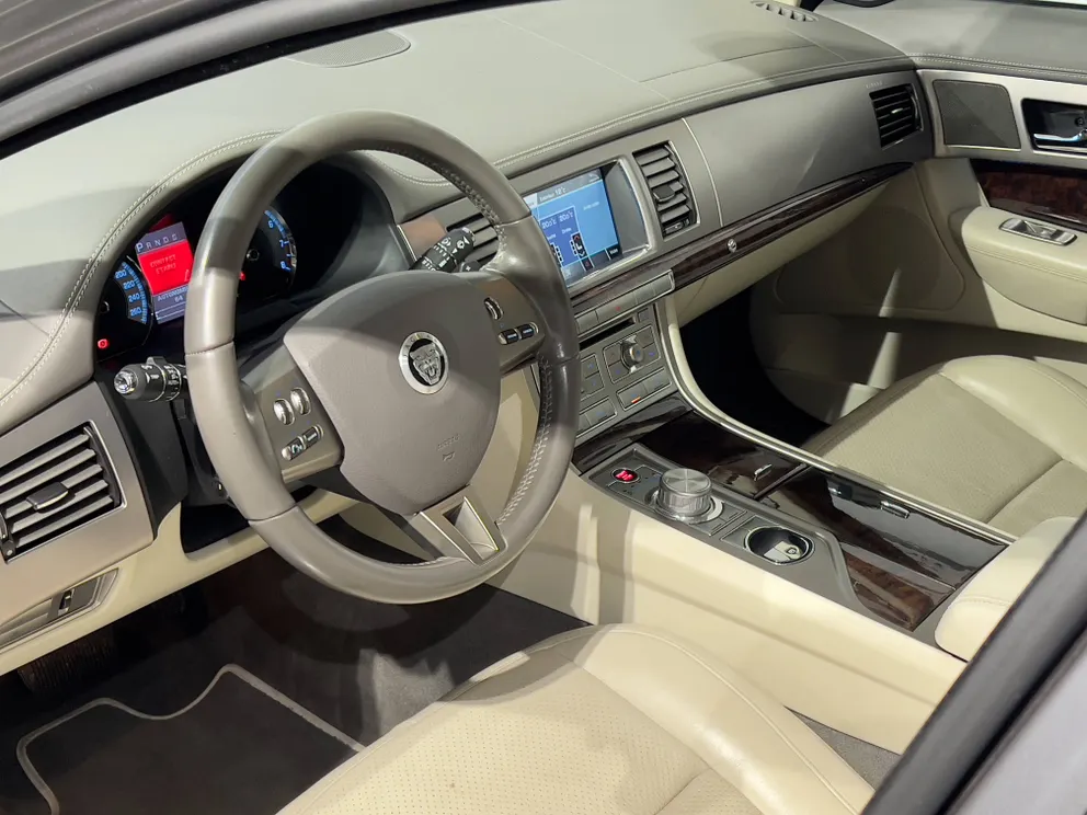 Véhicule occasion 77217 - jaguar XF - Photo 5