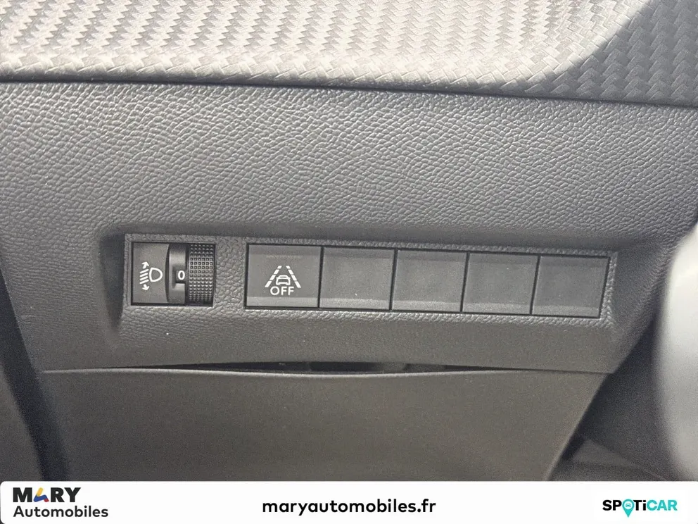 Véhicule occasion 1236015 - peugeot 208 - Photo 12