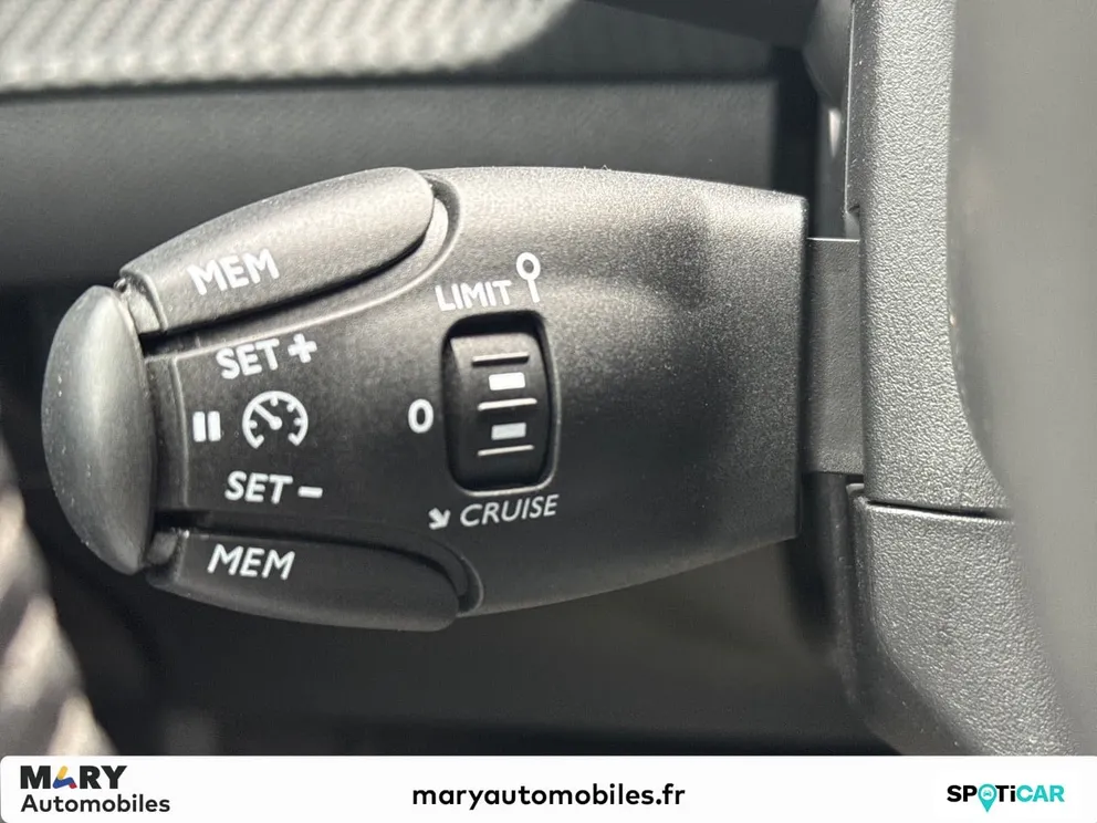 Véhicule occasion 1236015 - peugeot 208 - Photo 11