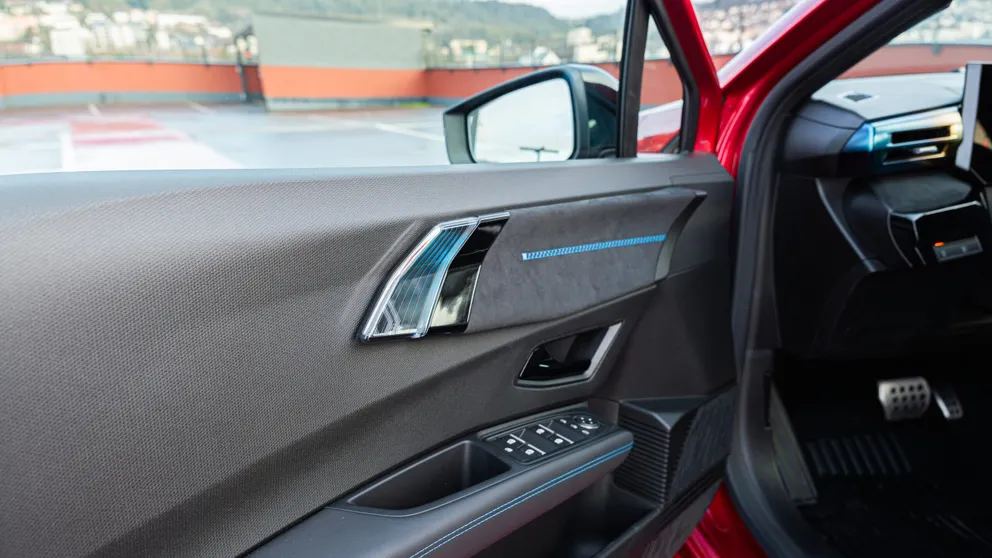 Habitacle haut de gamme avec des matériaux recyclés