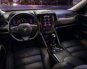 Renault Koleos Initiale Paris volant