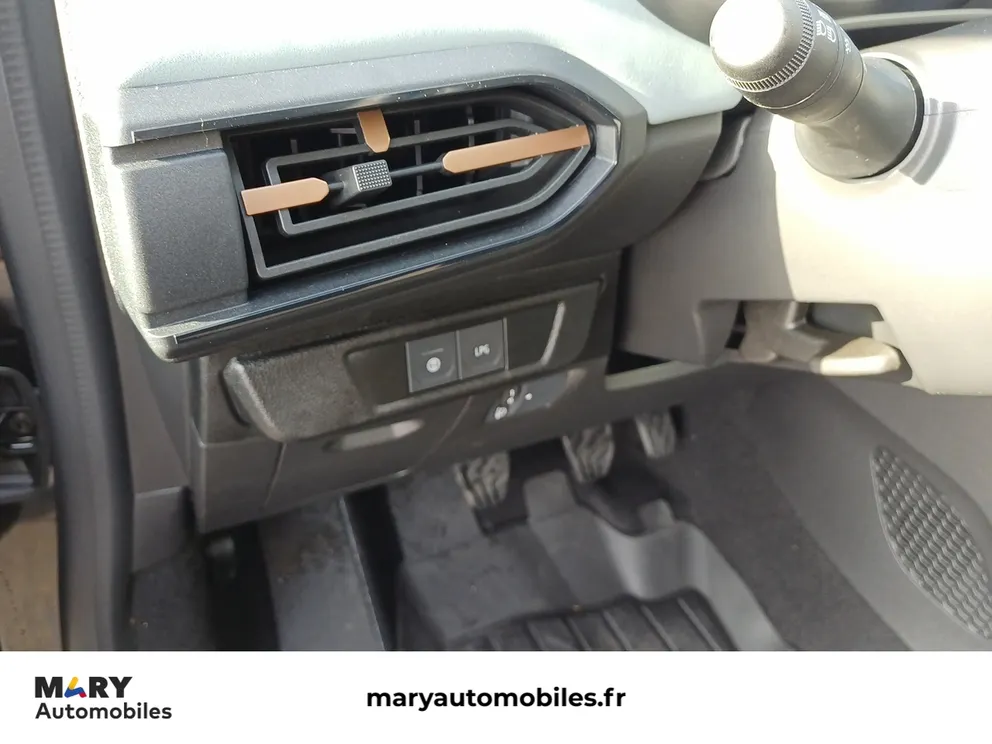 Véhicule occasion 1243260 - dacia SANDERO - Photo 11