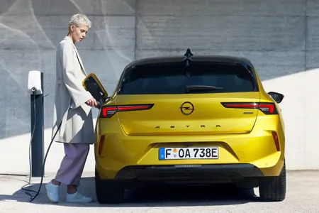 opel astra hybride  
