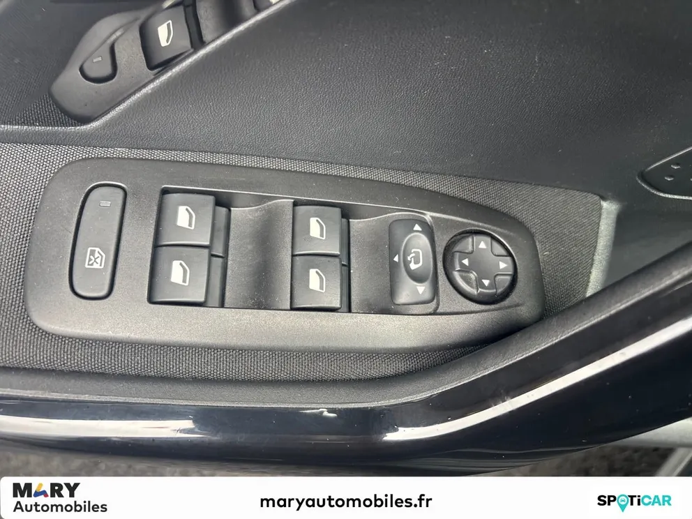 Véhicule occasion 1238368 - peugeot 208 - Photo 20