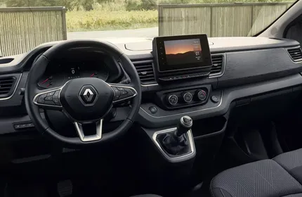 Renault Trafic Combi design intérieur avant