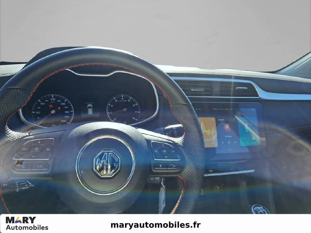 Véhicule occasion 226191 - mg ZS - Photo 8