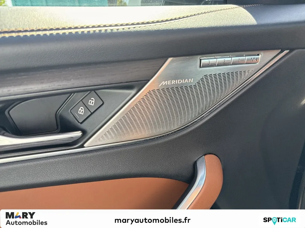 Véhicule occasion 1230723 - jaguar F-PACE - Photo 17