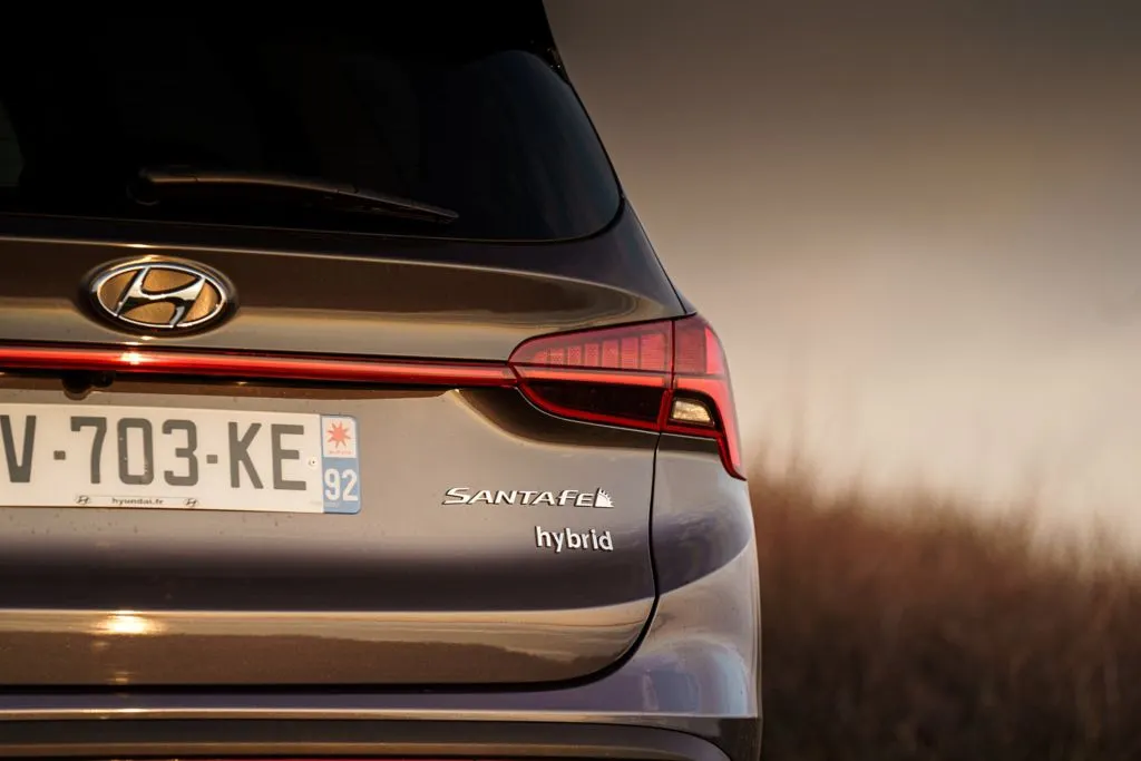 Hyundai Santa Fe Hybrid
