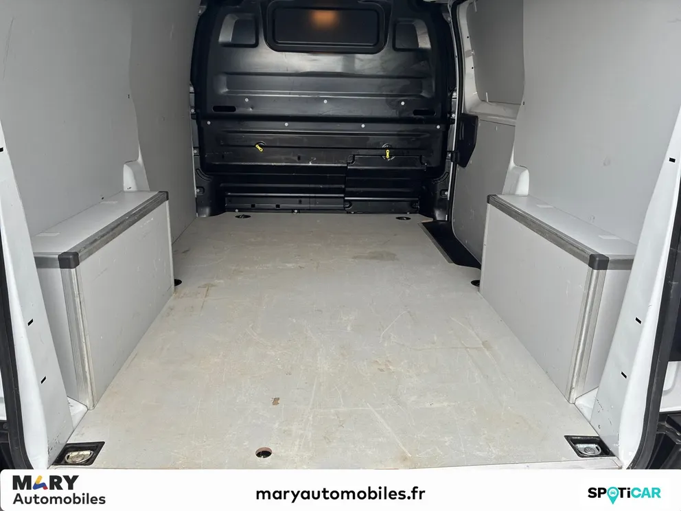 Véhicule occasion 1226585 - Citroën JUMPY - Photo 19