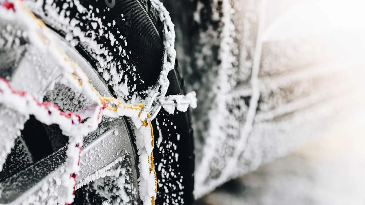 chaine-ou-chaussette-a-neige-1