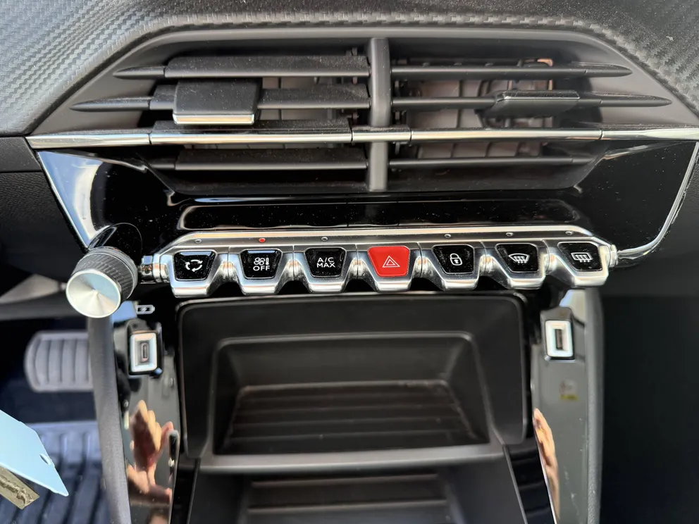 Véhicule occasion 193040 - peugeot 208 - Photo 13