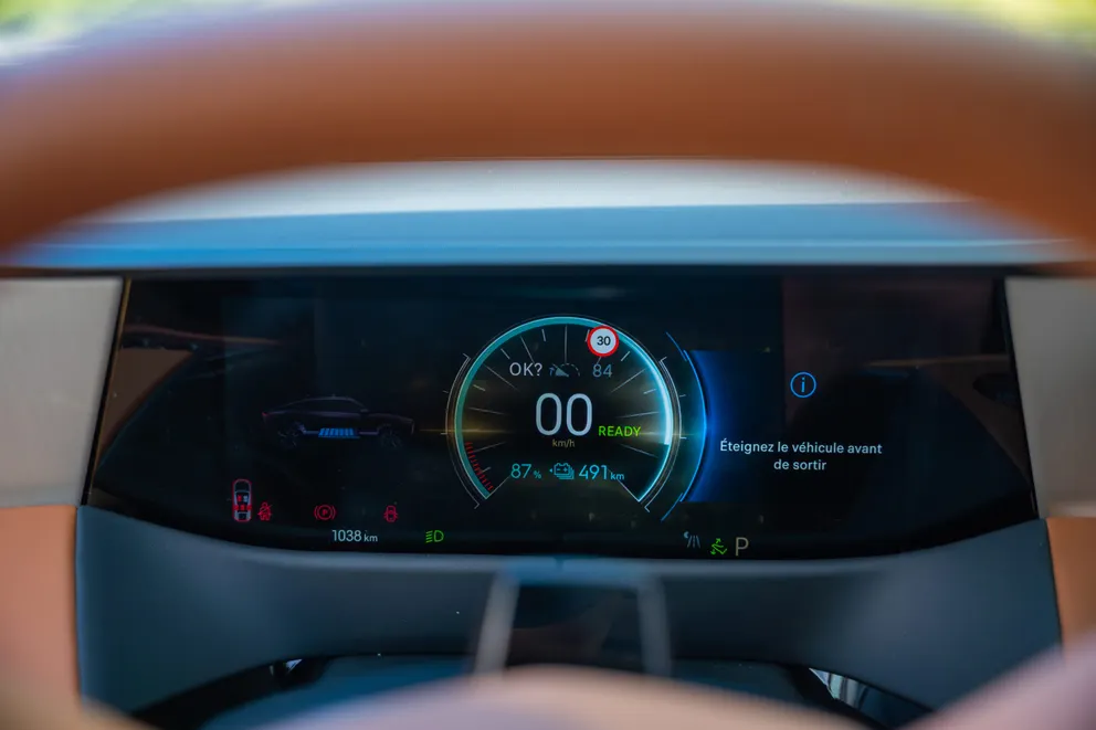 DS EXTENDED HEAD UP DISPLAY pour une immersion totale dans l’information de conduite.