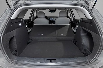 MG5 design intérieur coffre
