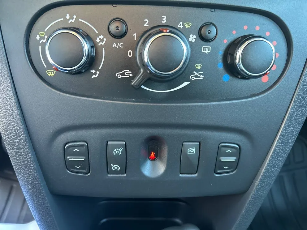 Véhicule occasion 211353 - dacia SANDERO - Photo 13