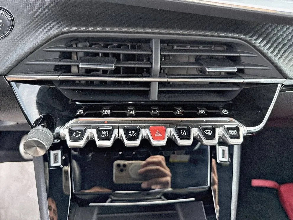 Véhicule occasion 199797 - peugeot 208 - Photo 16