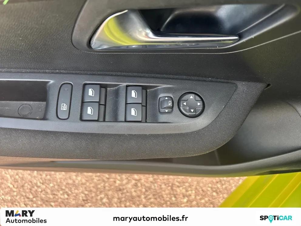 Véhicule occasion 1237962 - peugeot 208 - Photo 15