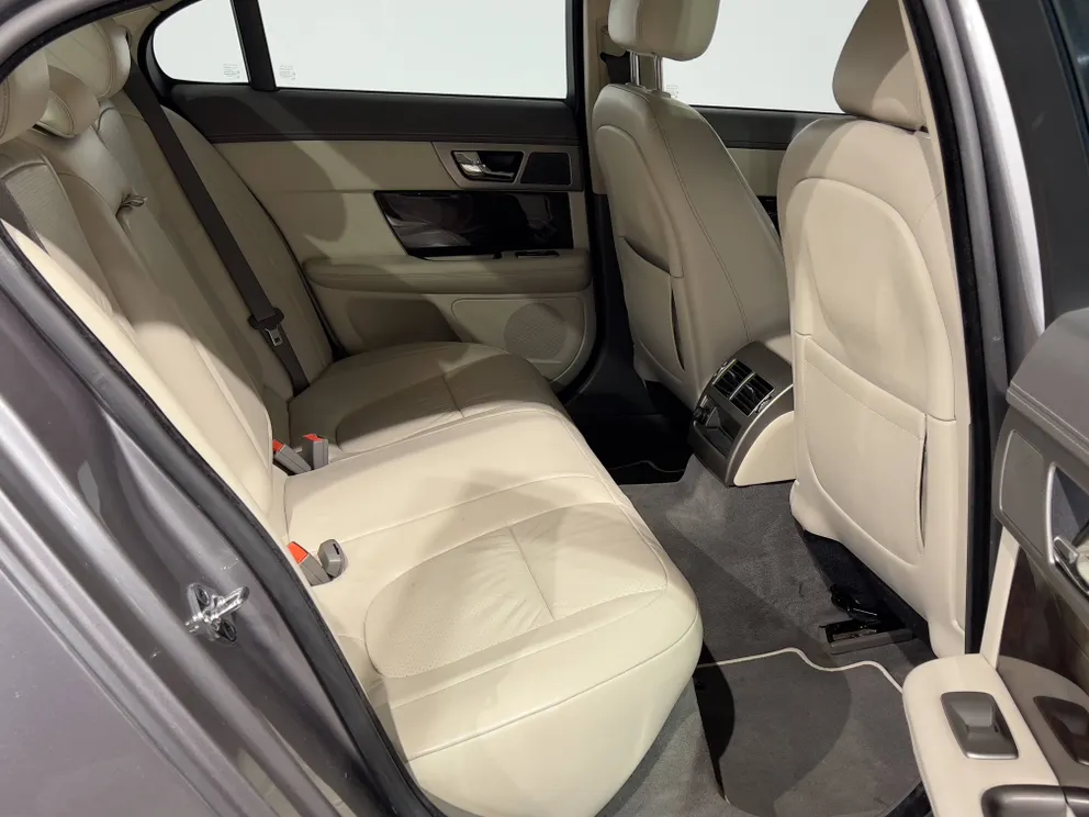 Véhicule occasion 77217 - jaguar XF - Photo 16