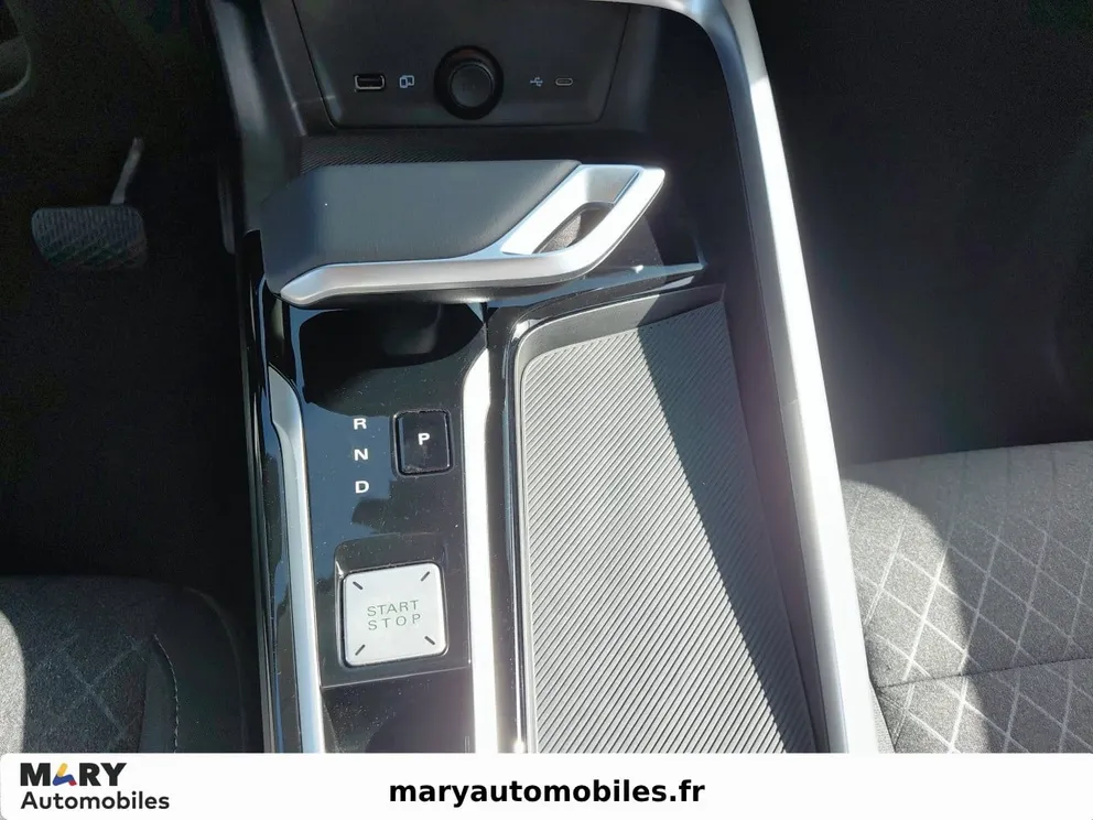 Véhicule occasion 1228998 - mg ZS - Photo 11