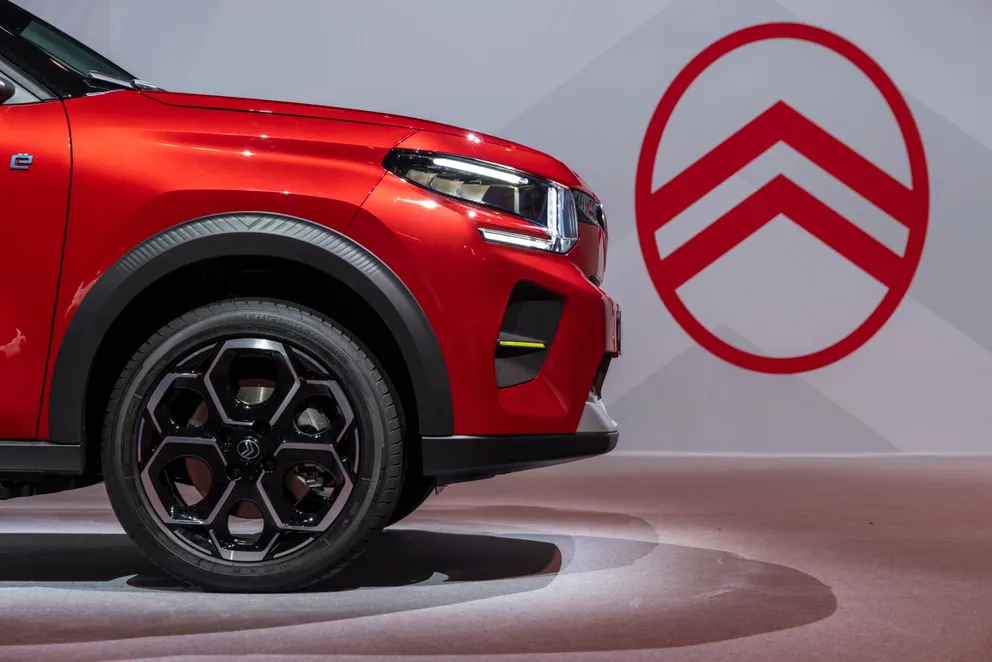 Jantes 16’’ ou 17’’ (enjoliveurs ou alliage diamanté)