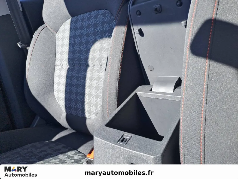 Véhicule occasion 226191 - mg ZS - Photo 14