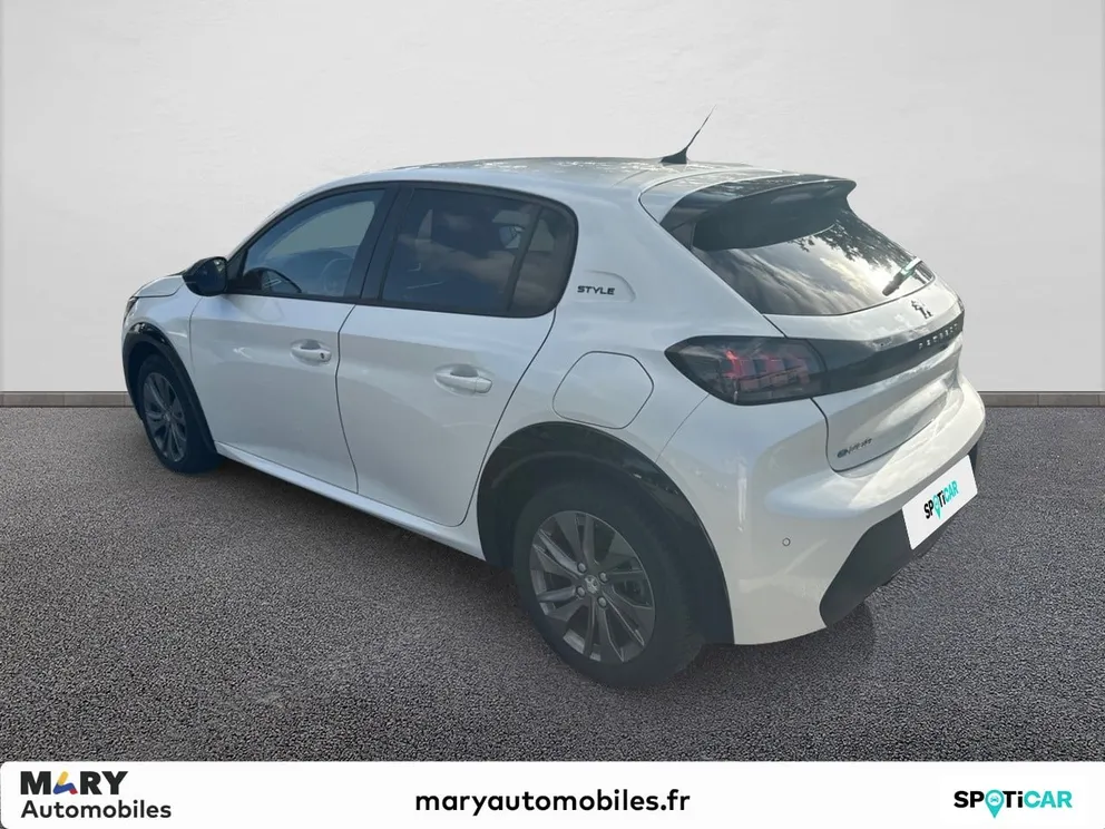 Véhicule occasion 1242246 - peugeot 208 - Photo 2