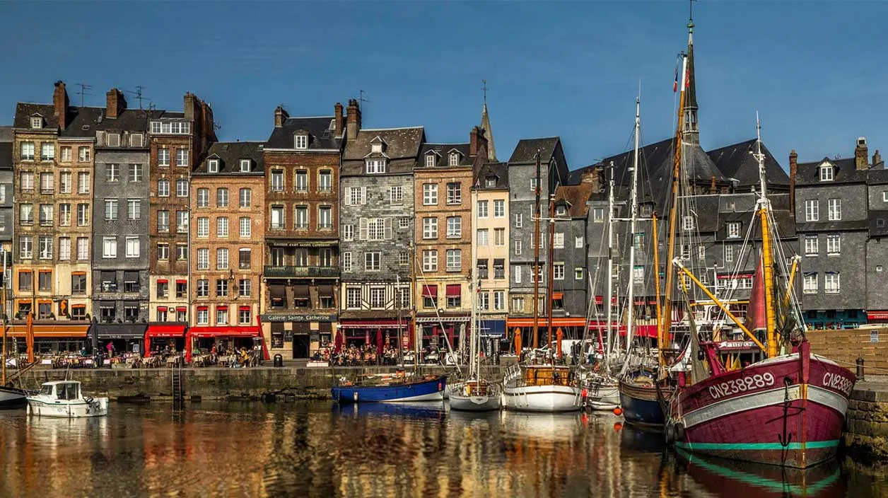 où recharger sa voiture en Normandie ? Honfleur