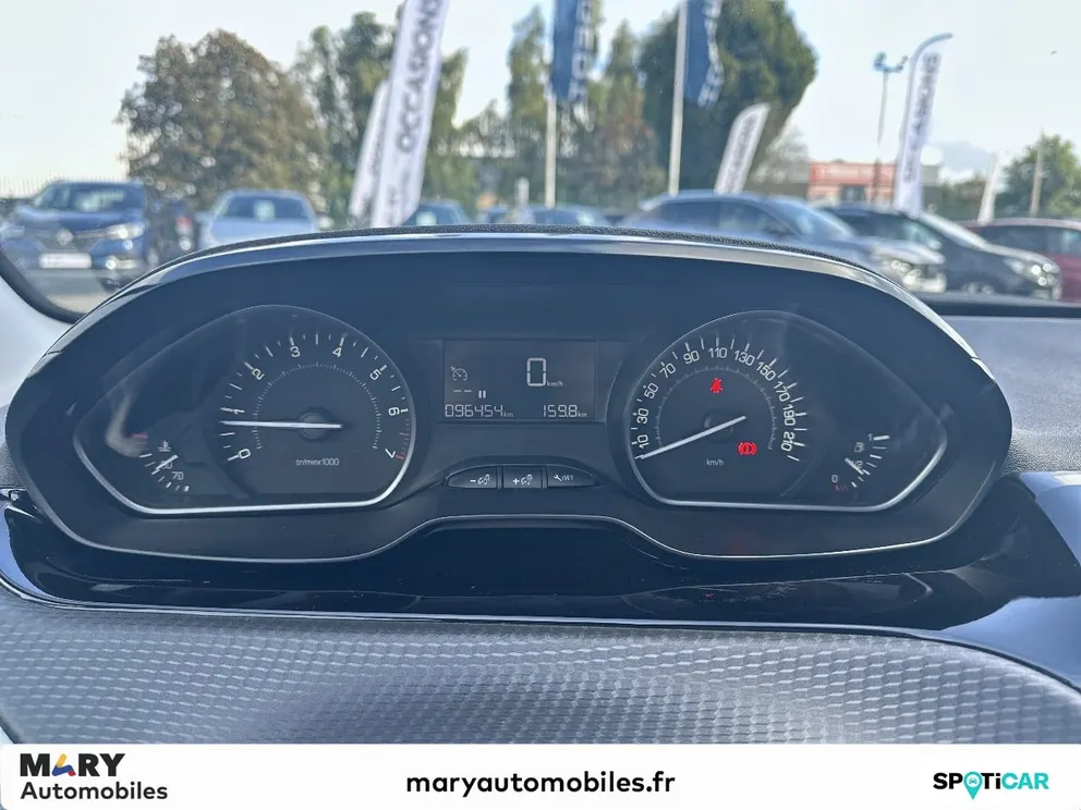 Véhicule occasion 1238581 - peugeot 208 - Photo 9