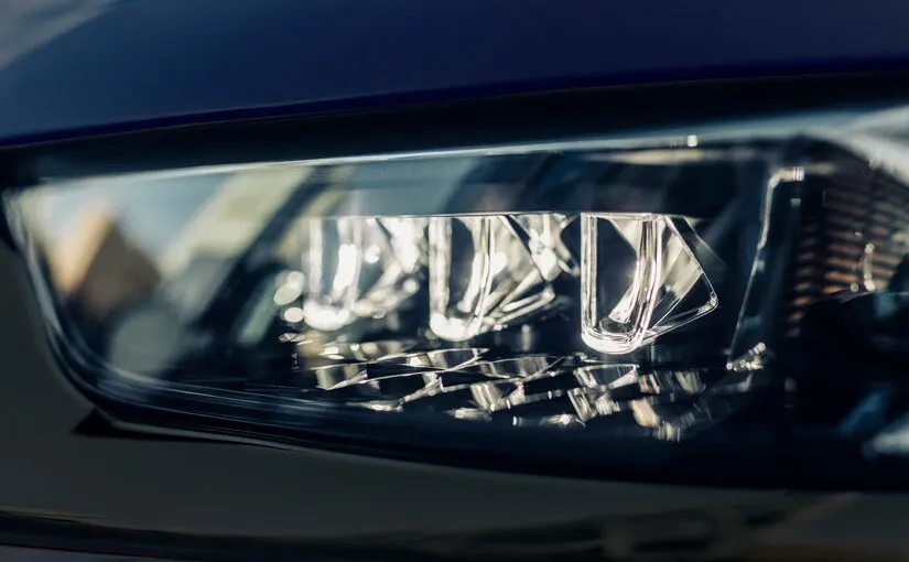 DS 7 Crossback édition Louvre feux