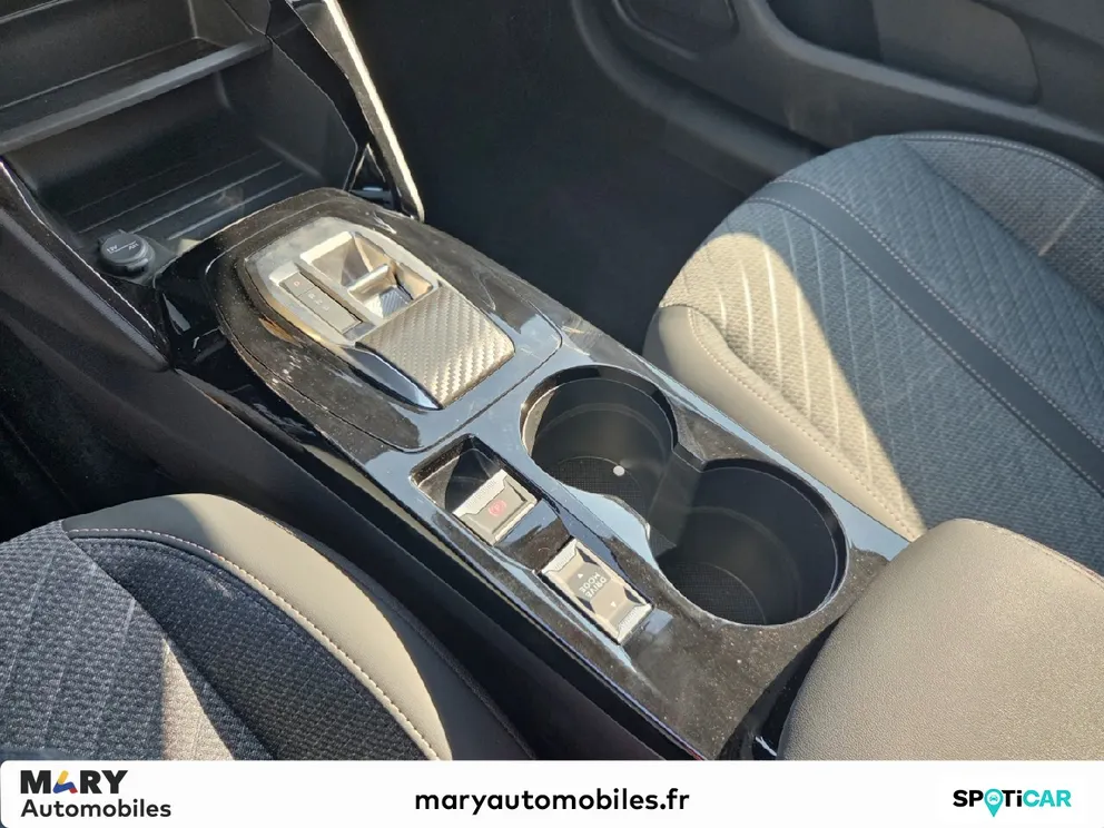 Véhicule occasion 1237325 - peugeot 208 - Photo 10