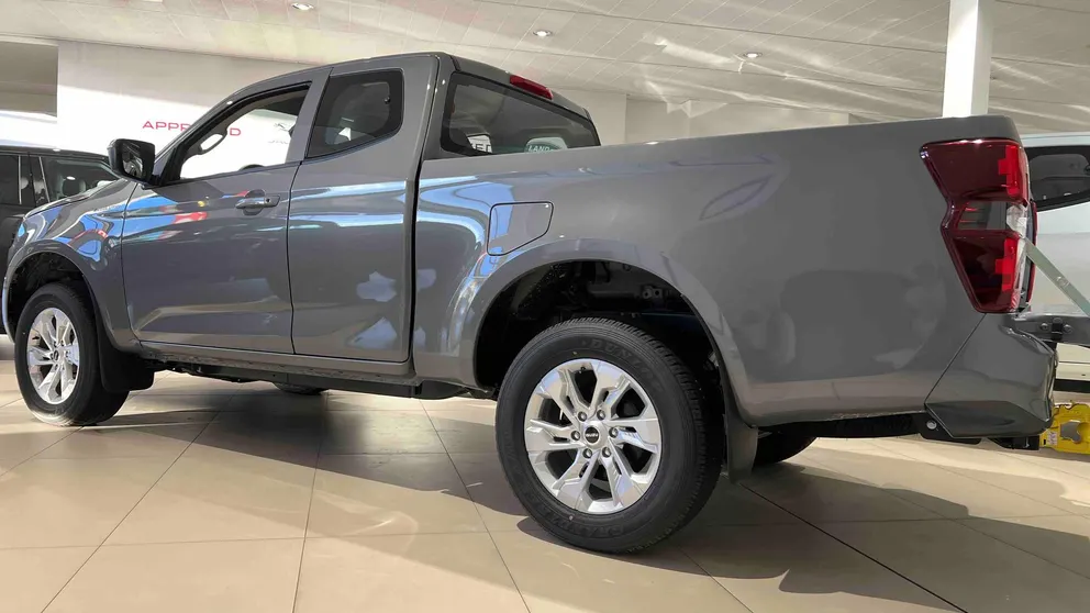 Véhicule occasion 1246507 - isuzu D-MAX - Photo 2