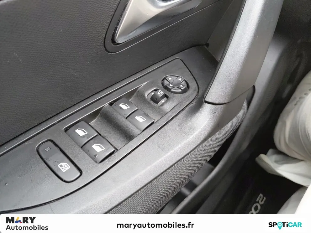 Véhicule occasion 1242261 - peugeot 2008 - Photo 17