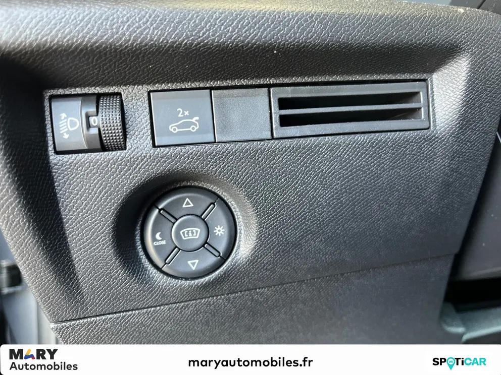 Véhicule occasion 1231010 - Citroën C4 X - Photo 12