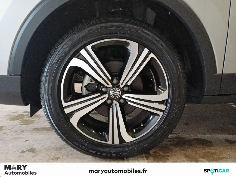 Véhicule occasion 226512 - mg ZS - Photo 11