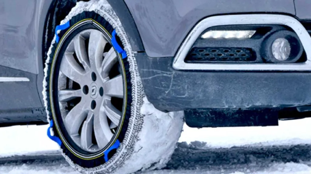 chaine-ou-chaussettes-a-neige-3