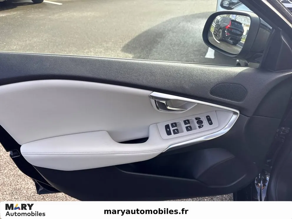 Véhicule occasion 210463 - volvo V40 - Photo 12