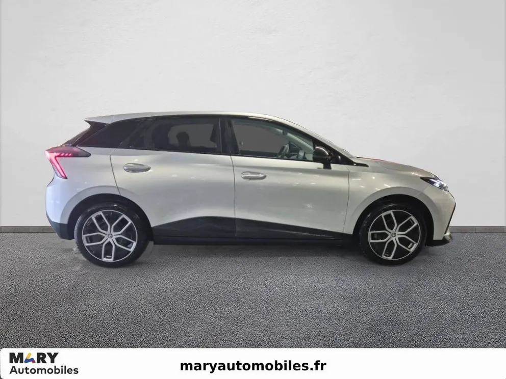 Véhicule occasion 201996 - mg MG4 - Photo 4