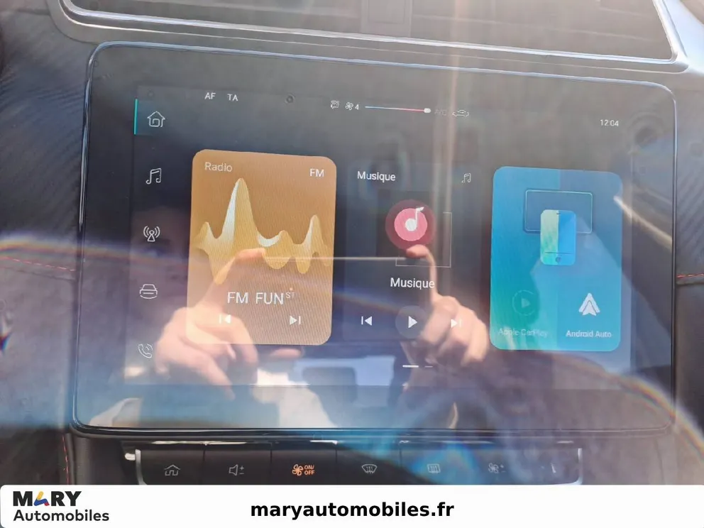 Véhicule occasion 226191 - mg ZS - Photo 12