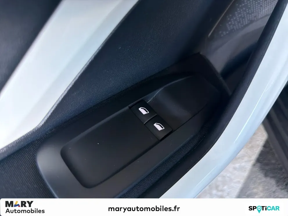 Véhicule occasion 1236314 - peugeot 208 - Photo 9