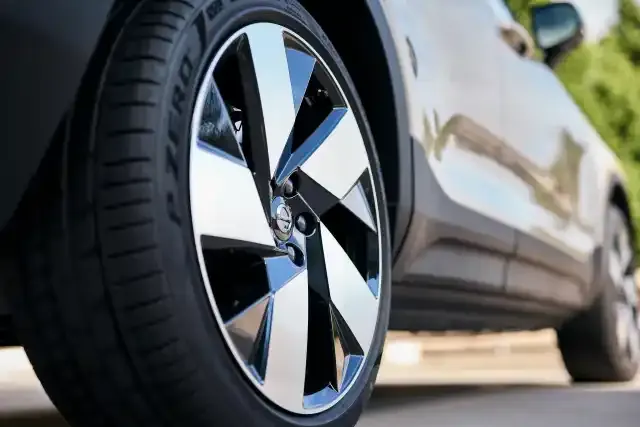 Jantes alliage jusqu’à 20’’ selon finition