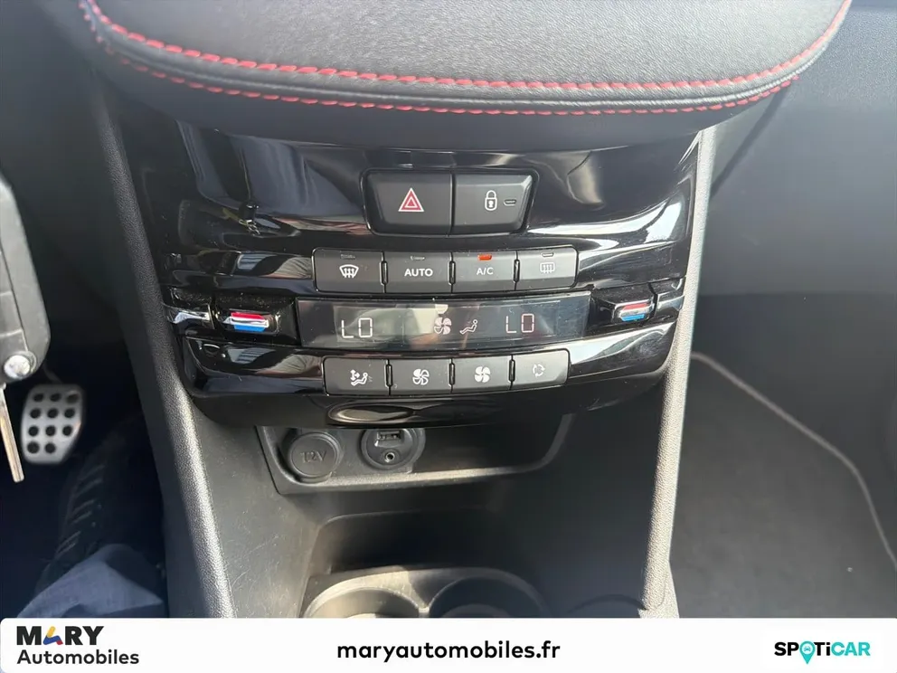 Véhicule occasion 1235507 - peugeot 208 - Photo 11