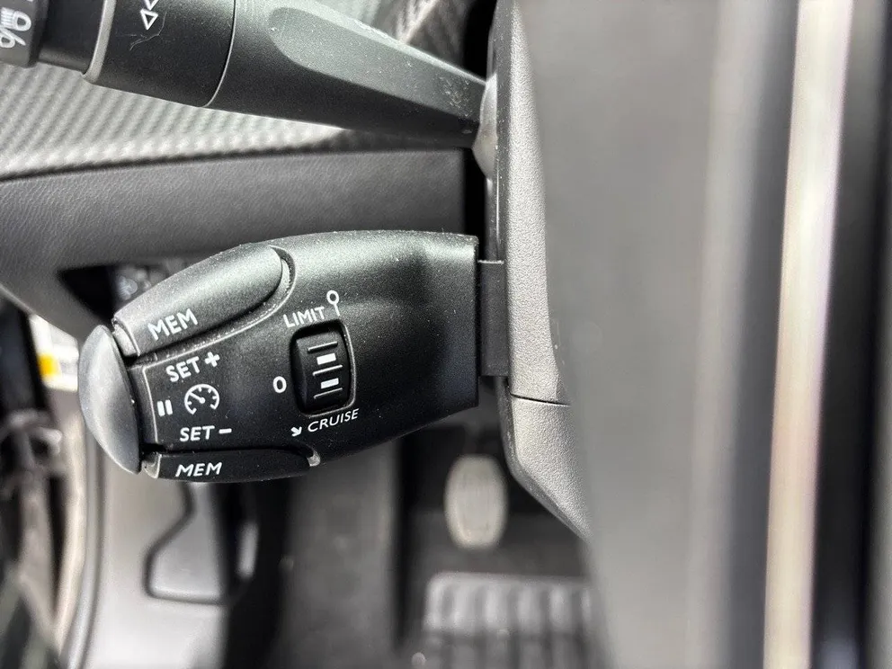 Véhicule occasion 190221 - peugeot 2008 - Photo 18